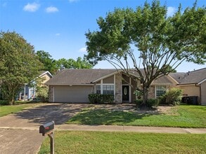 Building Photo - 22511 Braken Manor Ln