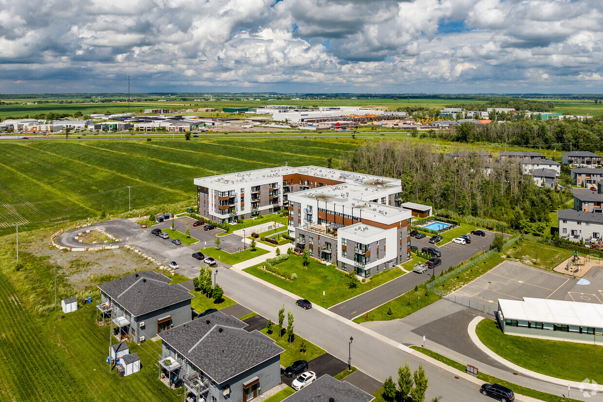 Aerial Photo - Le Meridiem Beloeil