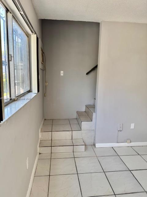 Foto del edificio - 927 NW 7th Ct