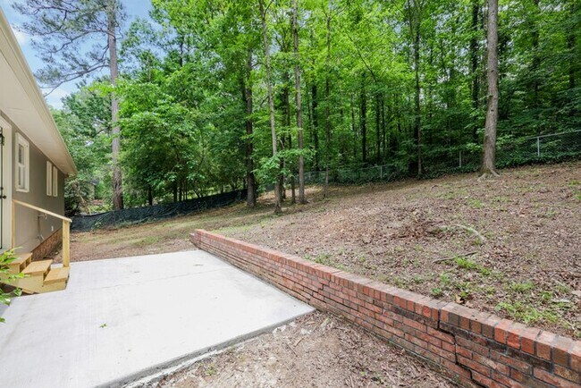 Building Photo - 5113 Crowley Dr