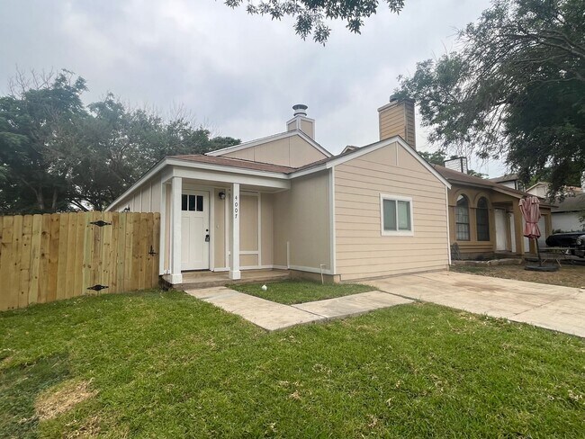 Building Photo - 4007 Sunrise Creek Dr