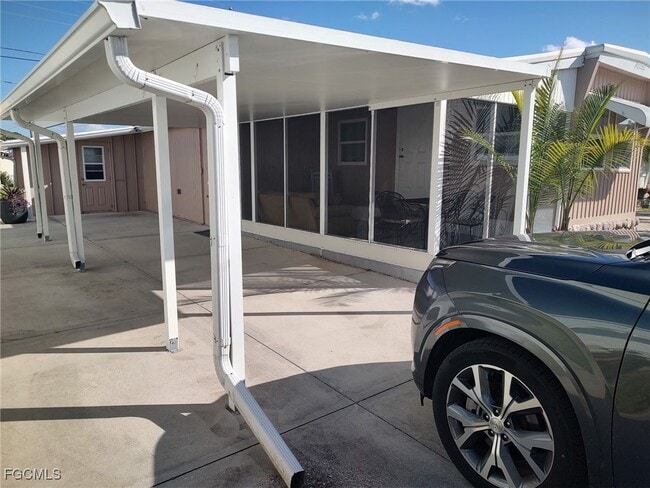 Foto del edificio - 20711 Port Dr