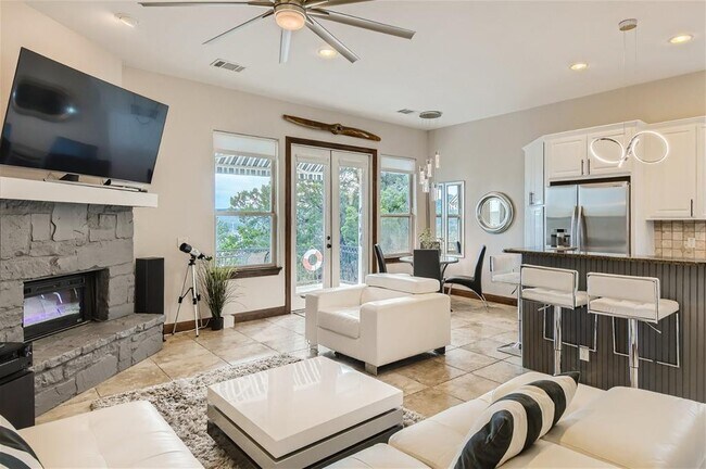 Foto del edificio - 17545 W Reed Park Rd