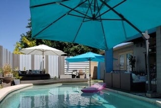 Building Photo - 1220 W Pebble Beach Dr