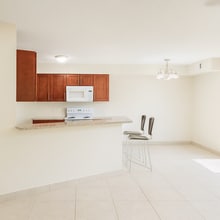 Building Photo - 9999 Summerbreeze Dr