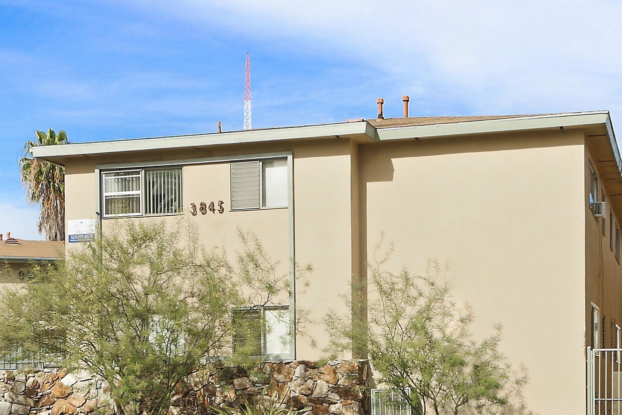 Building Photo - 3845 Potomac Ave