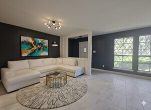 Building Photo - 2252 Shadowdale Dr