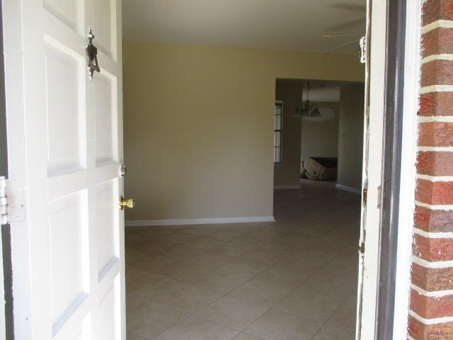 Foto del edificio - 308 Victoria Ave NW