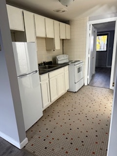 Building Photo - 97 Winsor St