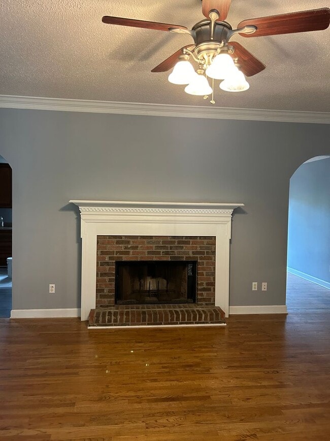 Building Photo - Big Ridge Community