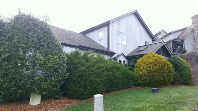 Building Photo - 207 Kyfields