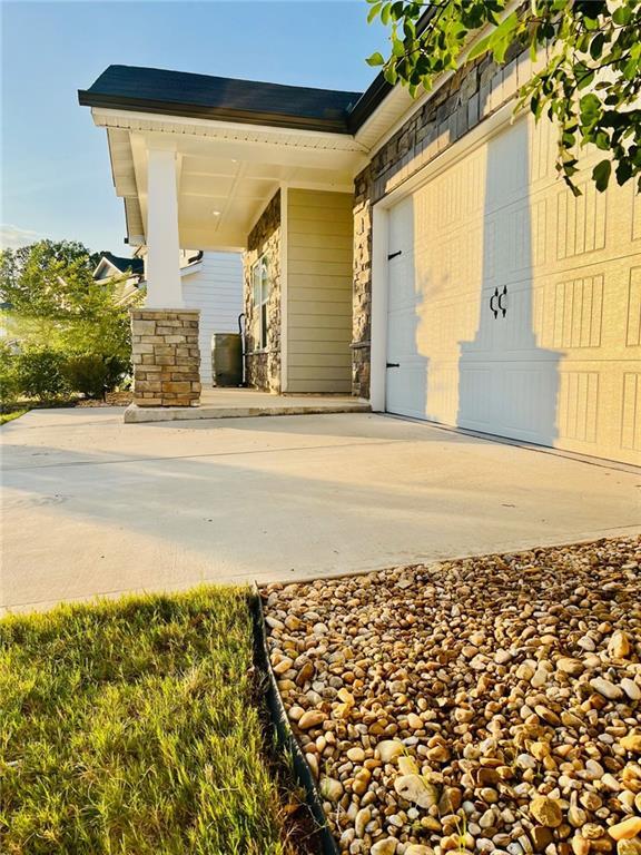 Building Photo - 4829 Dufour Dr