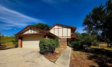 Building Photo - 9217 Old Cross Timbers Rd
