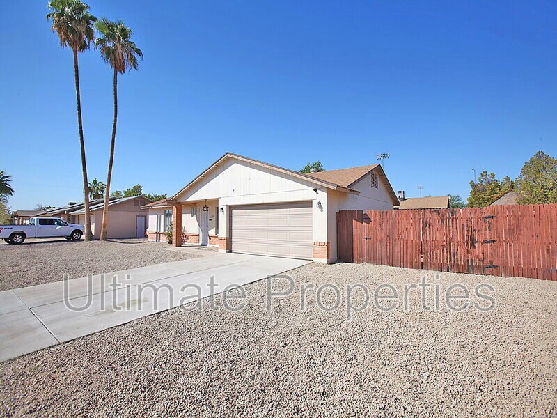 Photo - 4720 W Dahlia Dr