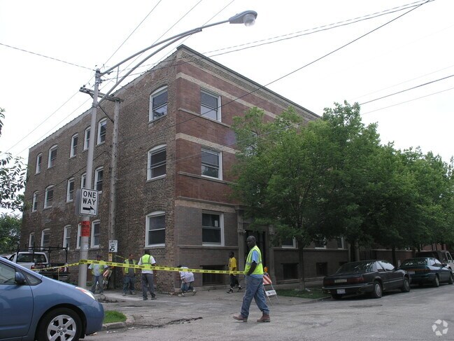Foto del edificio - 941-945 E 52nd St