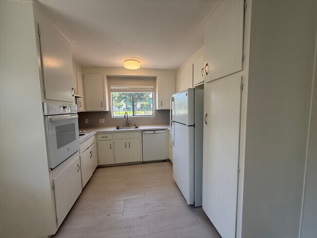 Foto del edificio - *Cambrian Park* Updated 2BR/2B single story duplex.