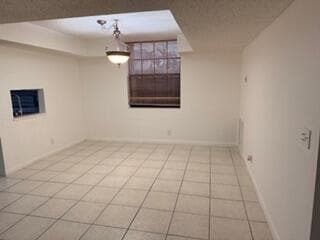 Foto del edificio - 7473 Champagne Pl