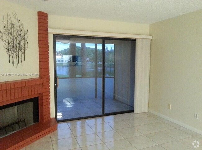 Building Photo - 200 Crosswinds Dr
