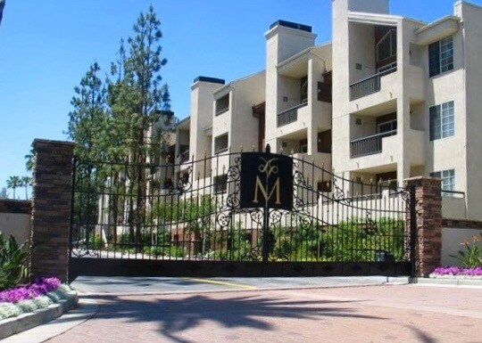 Foto principal - 5540 Owensmouth Ave