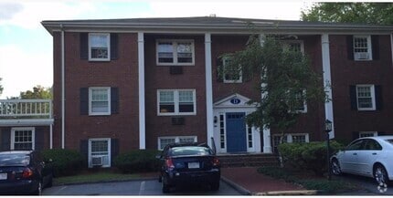 Building Photo - 17 Sinai Cir