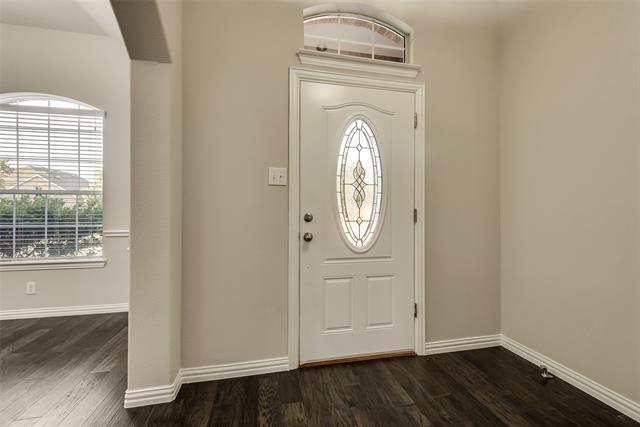Building Photo - 2652 Lake Ridge Dr