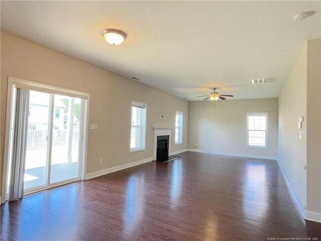 Building Photo - 38 Quatrefoil Ct