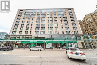 Building Photo - 700-700 Sussex Dr
