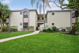 Building Photo - 4485 Carambola Cir S