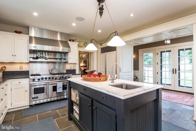 Foto del edificio - 13252 Harpers Ferry Rd