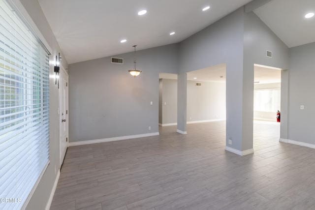 Building Photo - 336 Nueve Ct