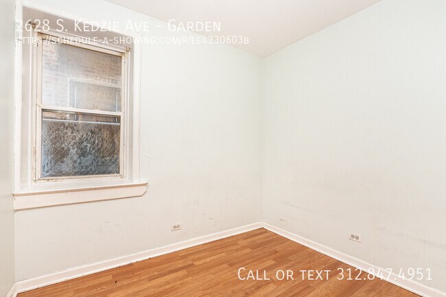 Building Photo - 3br - 1500ft2 - 3BR/1BA Apartment -- Chica...