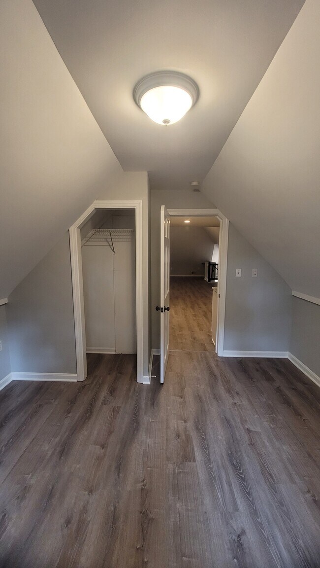 Foto del edificio - 11 Maple Ave