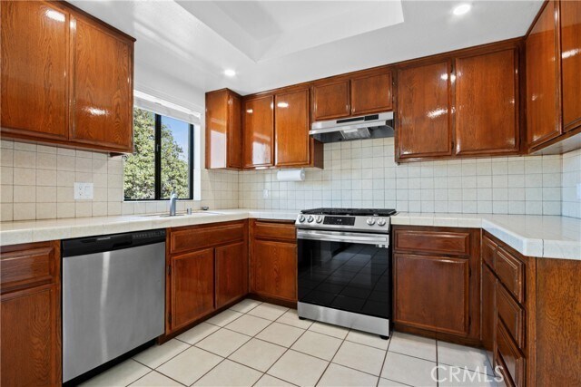 Foto del edificio - 1051 W 8th St