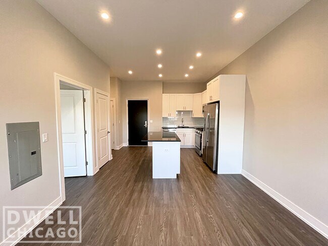 Foto del edificio - 1730 W Greenleaf Ave