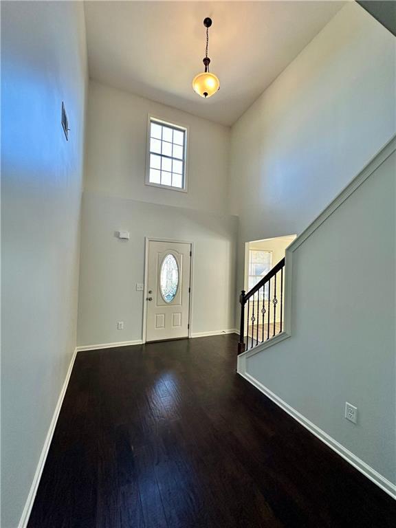 Building Photo - 712 Pinnacle Dr.