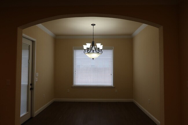 Building Photo - Beautiful 4-Bedroom Rental Home with Grani...