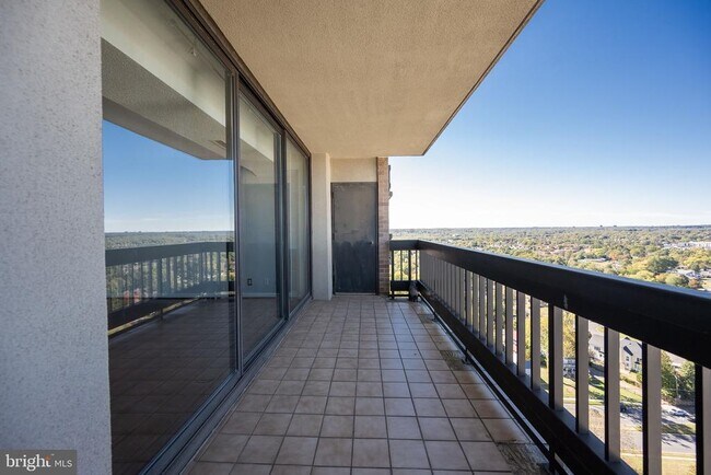 Foto del edificio - 5505 Seminary Rd