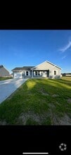 Building Photo - 466 Lansing Ln