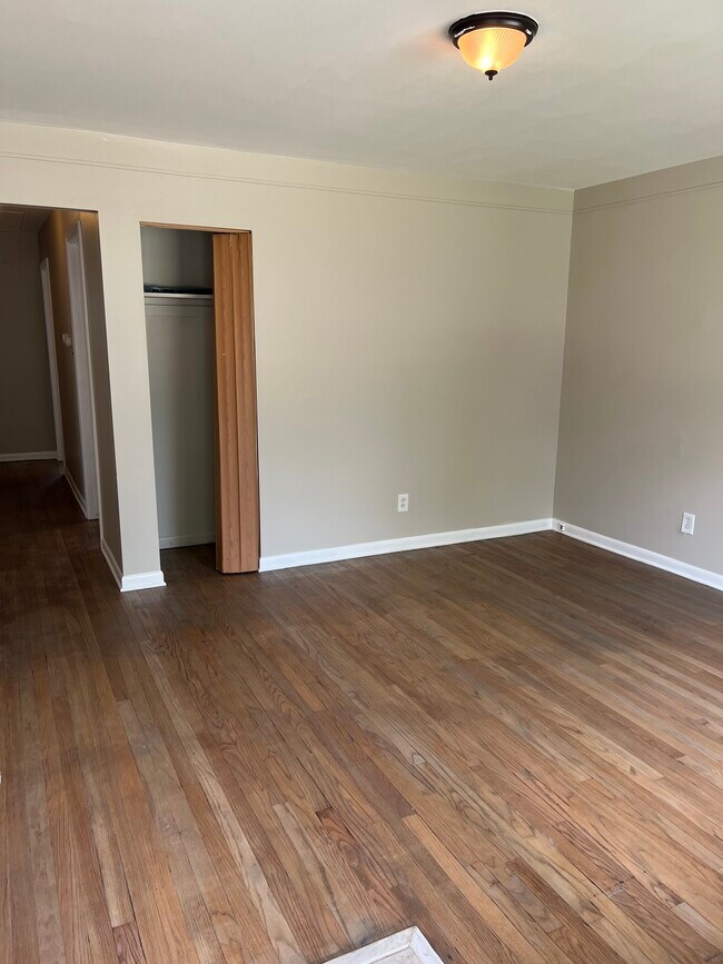 Building Photo - 8144 Orchard Ave