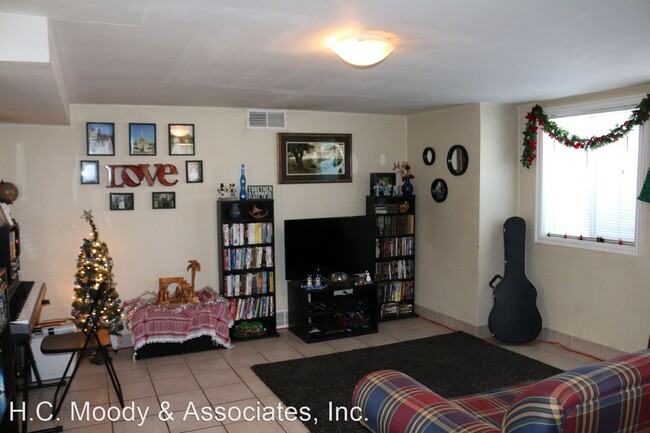 Building Photo - 1 br, 1 bath House - 273 N. 300 W.