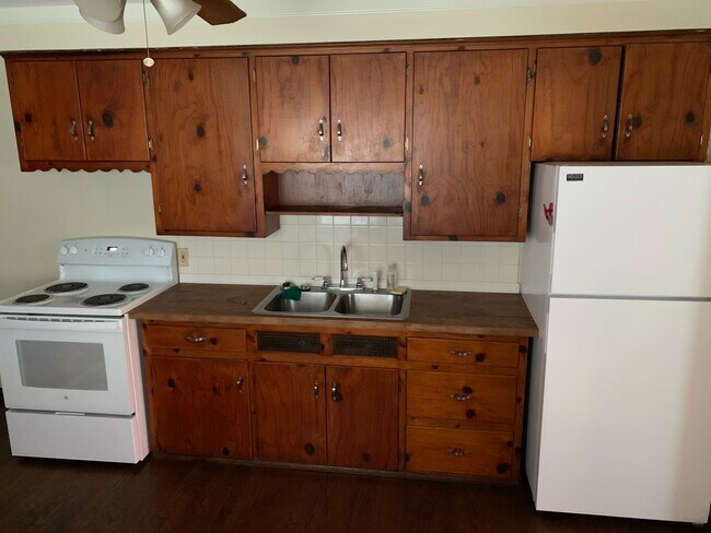 bd029b3c-bfa2-4068-bdc8-39a0914430a5 - 83 S Powell Ave