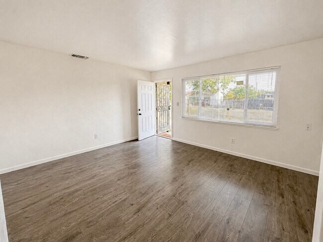 Foto del edificio - 7809 50th Ave