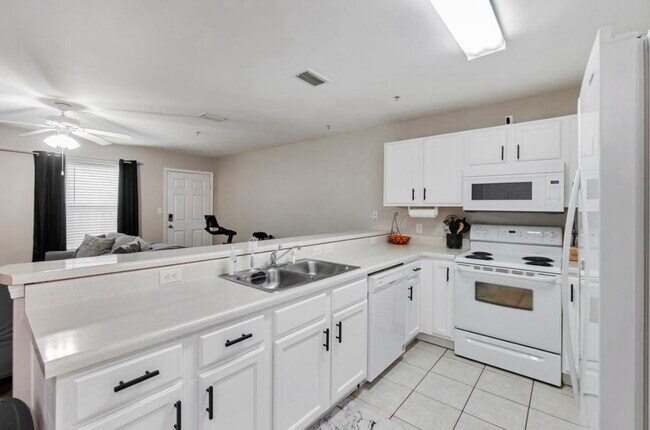 Foto del edificio - 17 Shell Ave SE