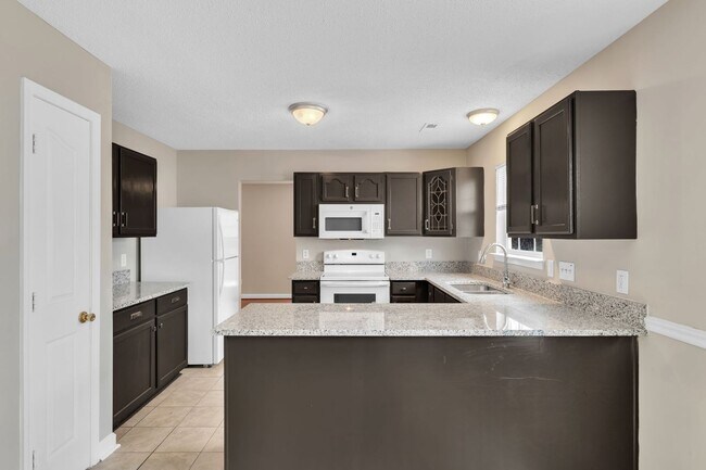 Foto del edificio - 8702 Wood Sorrel Ct