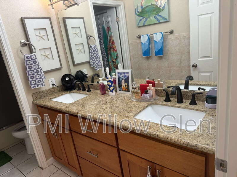 Building Photo - 4414 Stone Canyon Dr