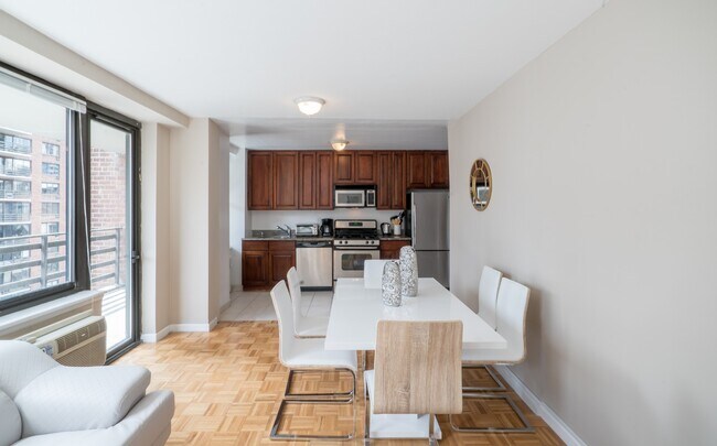 Foto del edificio - 788 Columbus AVE