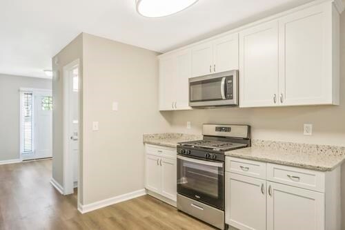 Foto del edificio - 2247 Briar Knoll Rd