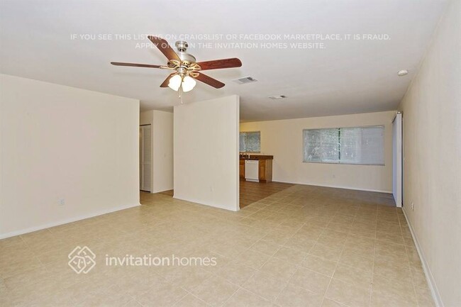 Building Photo - 370 Epping Ct