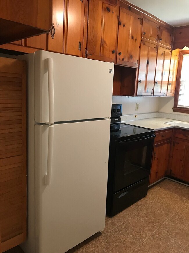 Foto del edificio - Collinwood Drive-5000