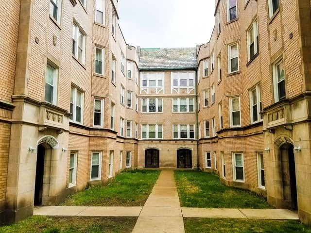 Primary Photo - 6319 N Artesian Ave